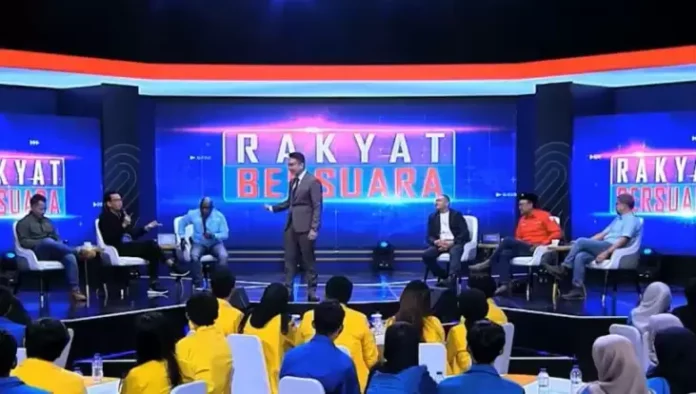 **Pembahasan Koalisi dan Kekosongan Oposisi Jadi Fokus Diskusi Malam**