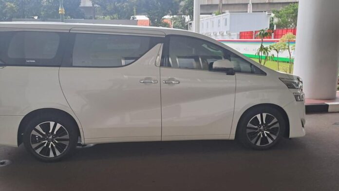 Aset Mewah Harvey Moeis Disita Kejaksaan Agung, Termasuk Koleksi Mobil dari Mercy hingga Lexus