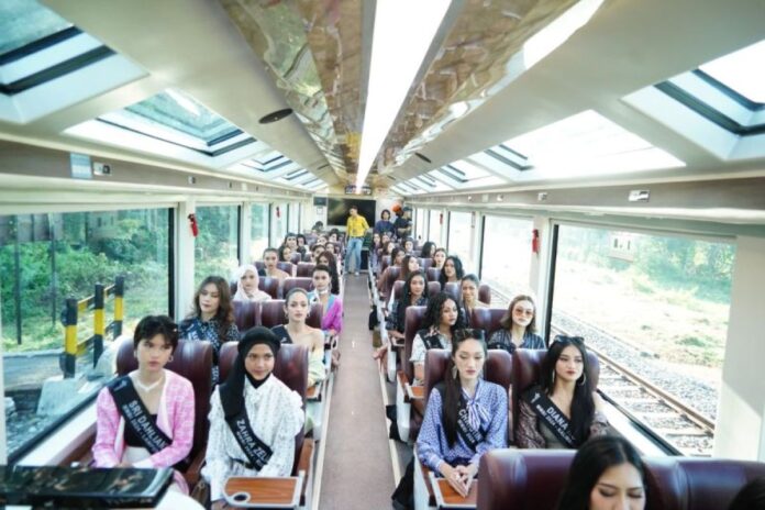 **Kereta Api Wisata Meriahkan Ajang Miss Mega Bintang Indonesia 2024**