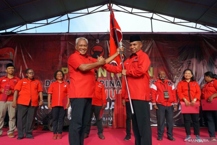 Joppye Wayangkau Siap Bersaing Ketat di Pilgub Papua Barat Daya